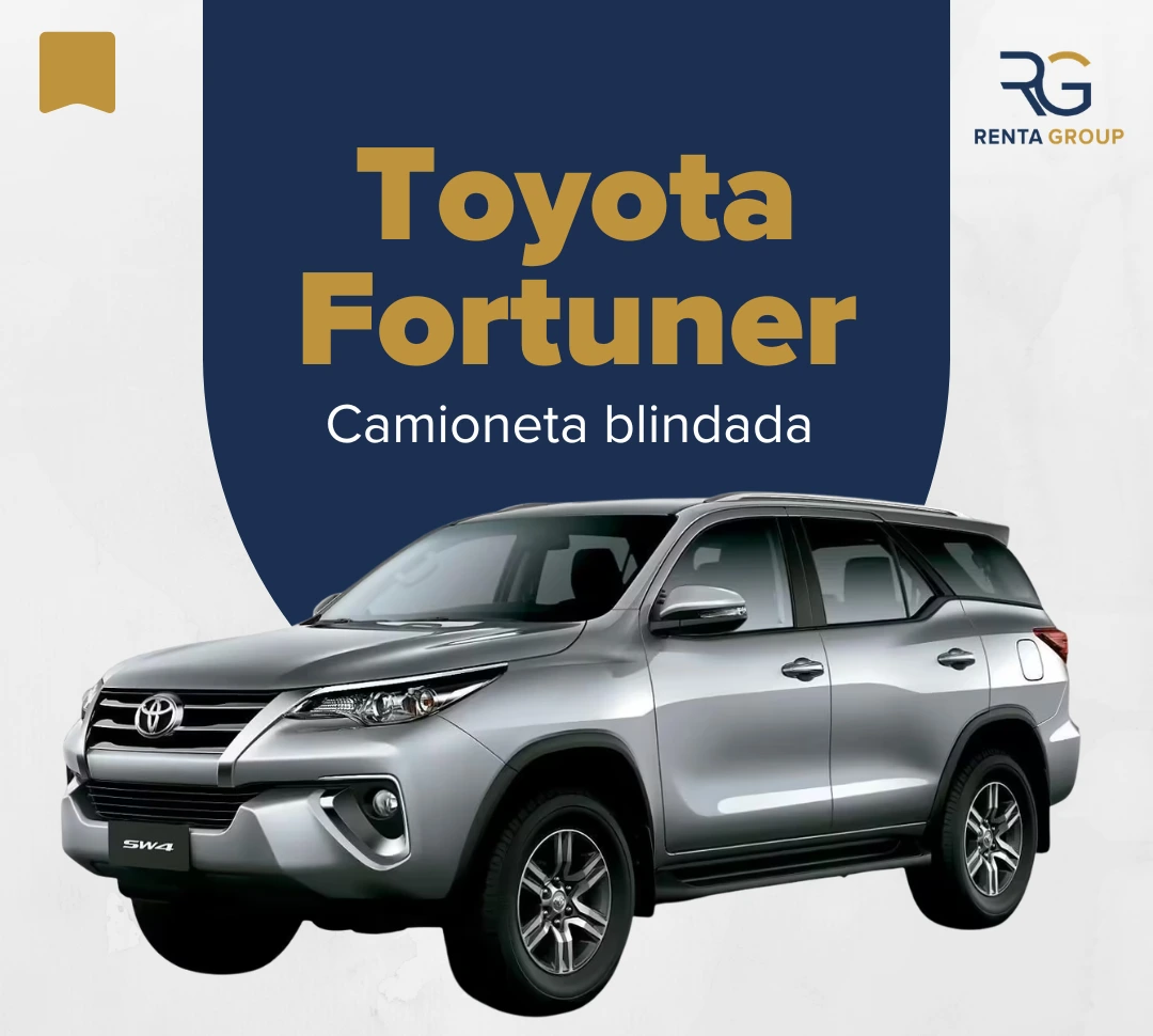 Toyota Fortuner 2023 Gris